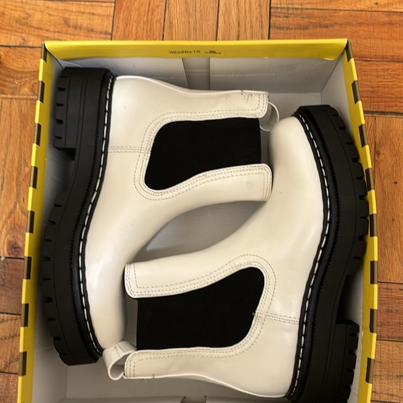 🫶🫶Sam Edelman Effie Chelsea Boot 🫶🫶 - Picture 9 of 9